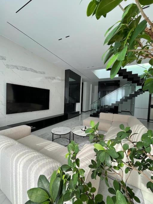 Appartement Luxury Penthouse Prishtina à Pristina Extérieur photo